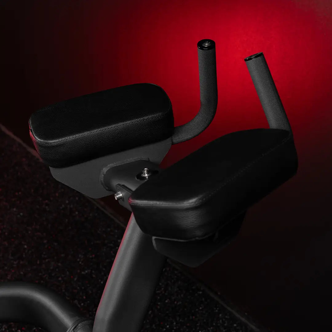 SHIELD PLATE-LOADED UNILATERAL KNEELING LEG CURL