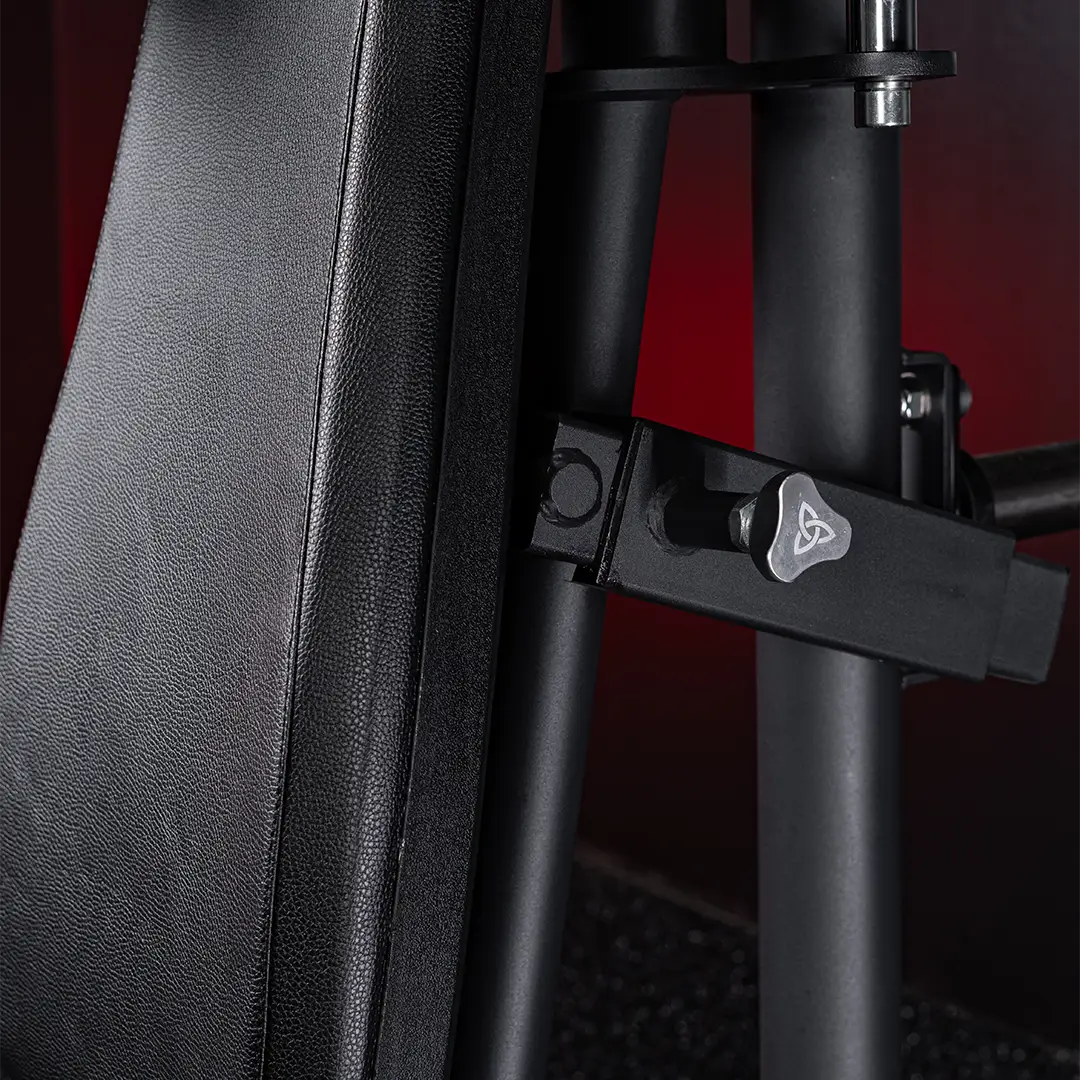 MAGISTRATE PLATE LOADED SMITH SHOULDER PRESS