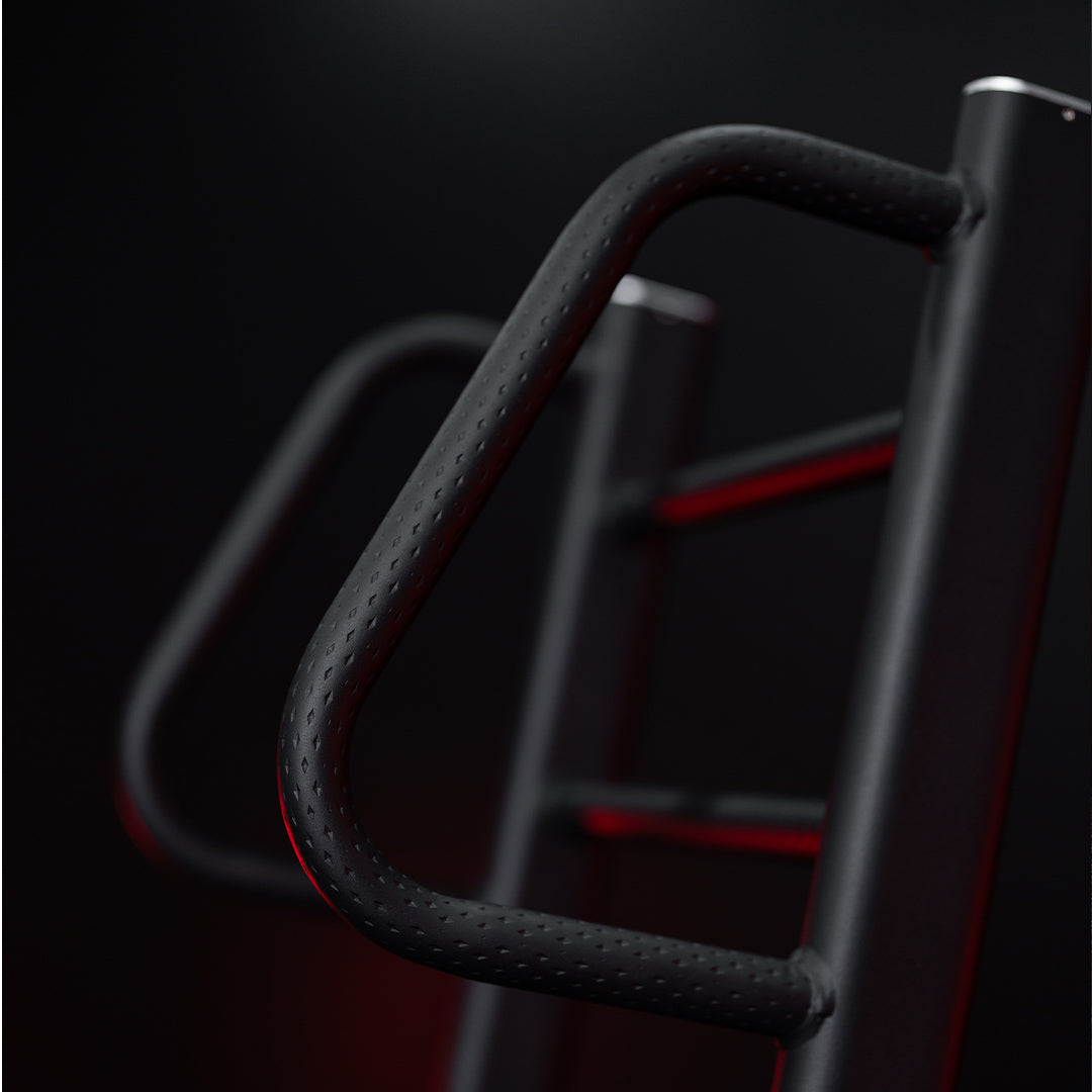 Fortuna handlebar detail with a dark background
